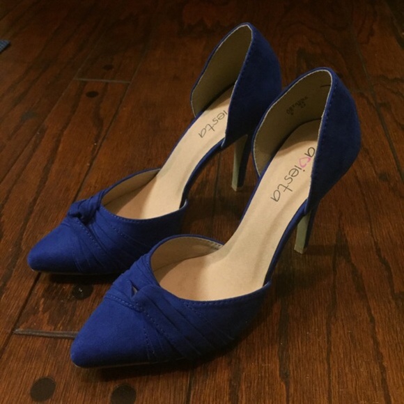 NEW D’Orsay Pump - Picture 2 of 3